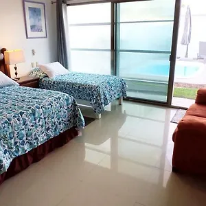 Casa Abril Cozzy Suites Quarto em Acomodações Particulares